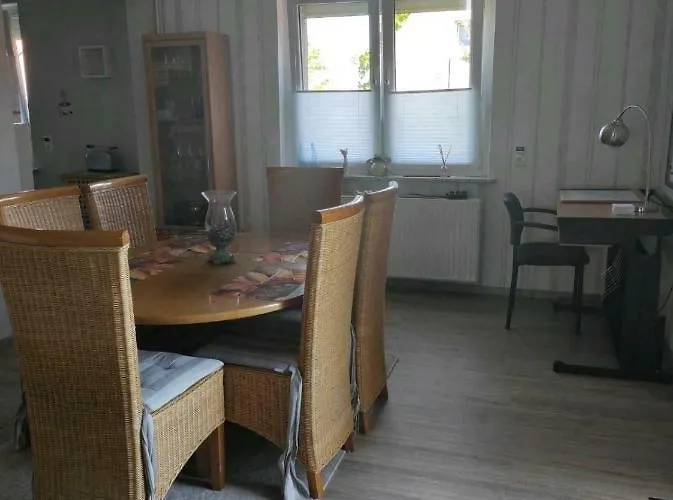 Schoene Offene Mit Grosser Terrasse. Appartamento Bad Münder am Deister